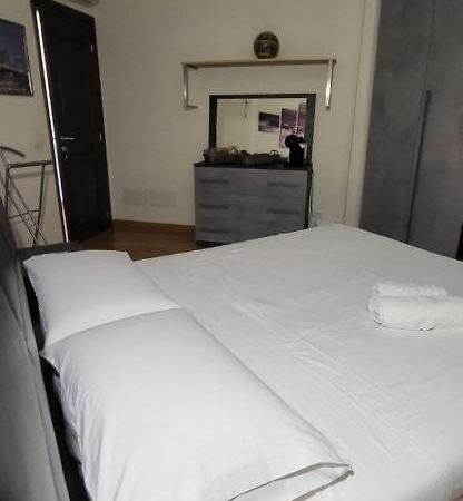 לינה וארוחת בוקר ארזח'ינה Mi Casita מראה חיצוני תמונה